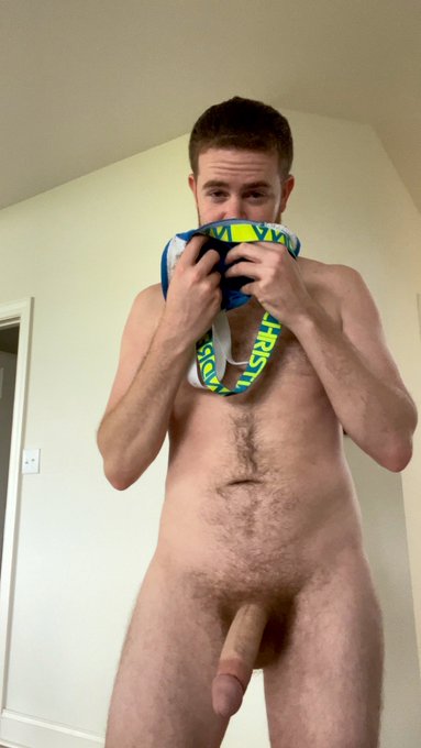 Would you rather:  - sniff my jockstrap - sniff my shoes/socks https://t.co/HSx8zvxxKJ<a href="/tag/findom"class="tags"><span>#findom</span></a><a href="/tag/cashmaster"class="tags"><span>#cashmaster</span></a><a href="/tag/cockmaster"class="tags"><span>#cockmaster</span></a>