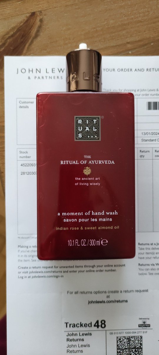 jayneycee's tweet image. Don't ring your customer services team for help with a faulty order.  Had to repeat the whole scenario twice to your agent.  Can you spot the problem with this hand wash I've just received? #stress #notresolved