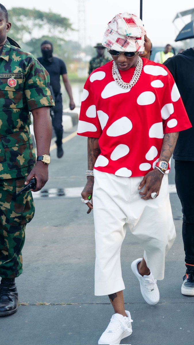 𝗕𝗔𝗥𝗡𝗬 𝗢 tweet media