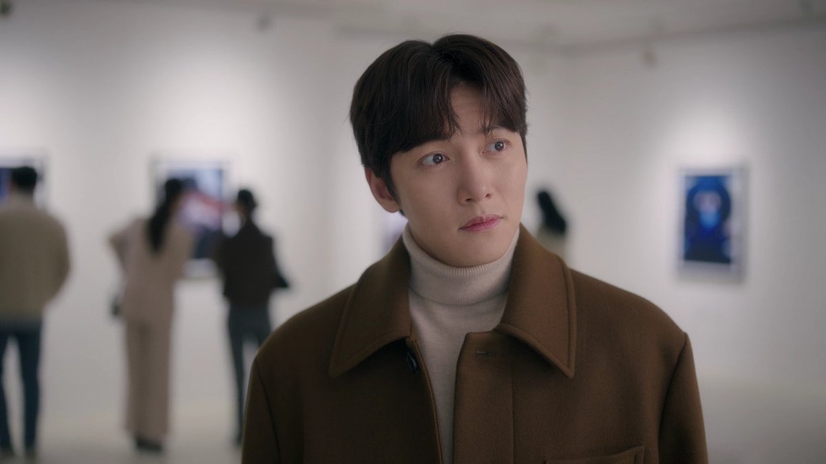 jcwcontent's tweet photo. ji chang wook as cho yongpil in "welcome to samdalri" ep13. https://t.co/WjnvFUBQiI