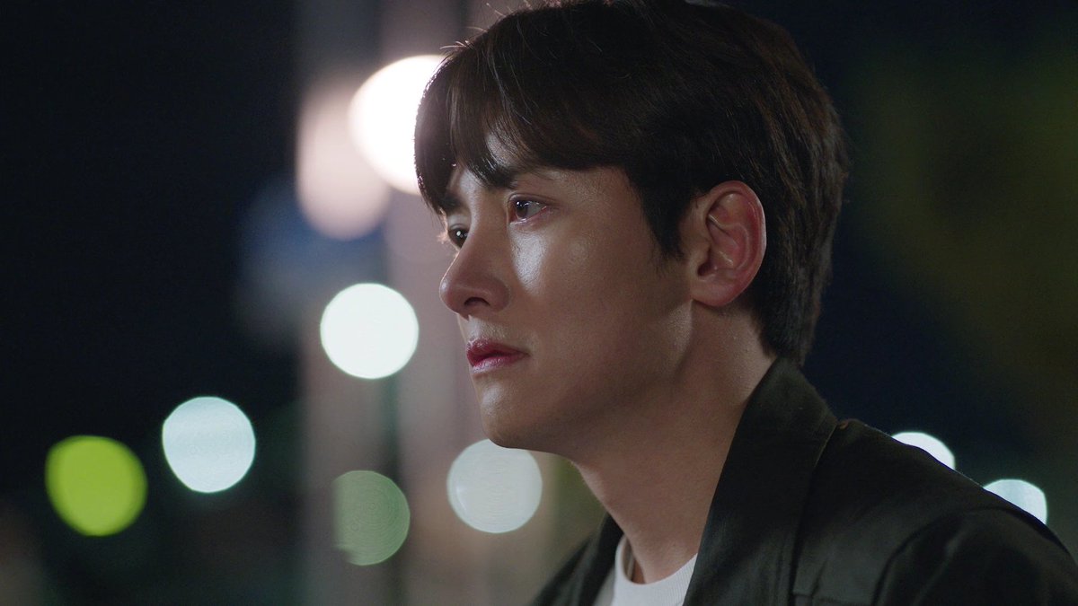 jcwcontent's tweet photo. ji chang wook as cho yongpil in "welcome to samdalri" ep13. https://t.co/WjnvFUBQiI