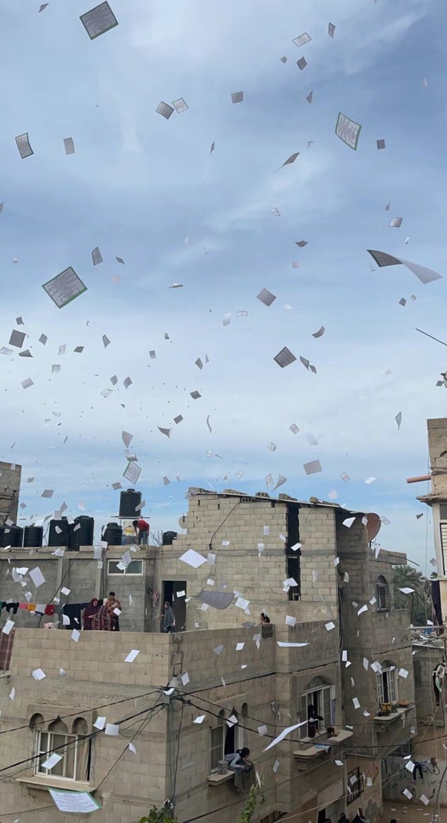 JeremBenhaim's tweet photo. Au cours de cette guerre contre le #Hamas, #Tsahal a :

- passé plus de 79 000 appels téléphoniques.
- largué plus de 7,2 millions de tracts.
- envoyé plus de 13,7 millions de SMS.
- passé plus de 15 millions d’appels enregistrés aux Gazaouis avec des avertissements d’évacuation.

Quel genre de pays ayant soi-disant l’objectif de « génocider » un peuple enverrait des dizaines de milliers d’avertissements à la population en question ?

Islamo-gauchistes de la France insoumise, vous avez 4 heures.