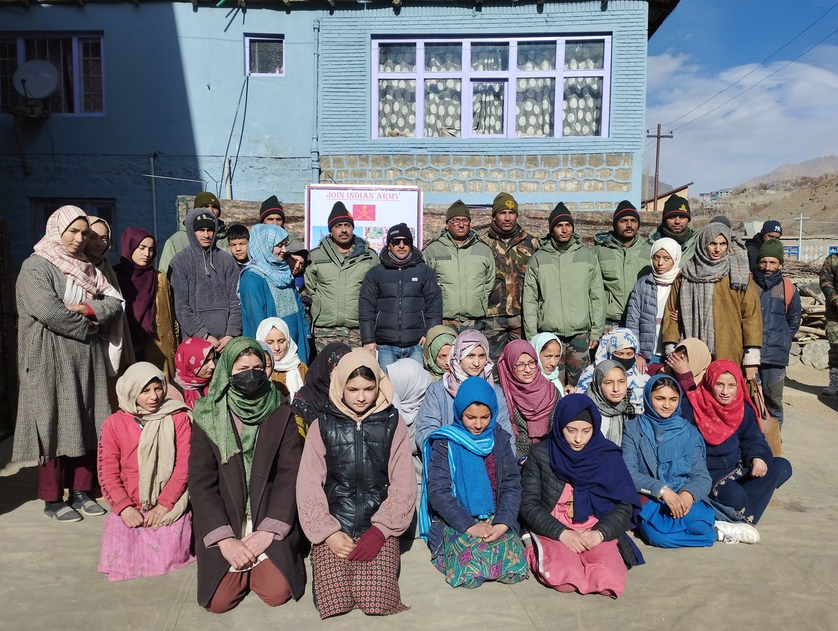 CheraghTriple's tweet photo. Let's make this day a big event for our national heroes.
76th #IndianArmyDay  celebrated at REDO coaching center Thasgam by Rular educational and developmental organization (REDO). 
Thanks to all members, staff and students for participating. 
@lg_ladakh
#ArmyDay2024 #armylover https://t.co/CkL73VoSrX