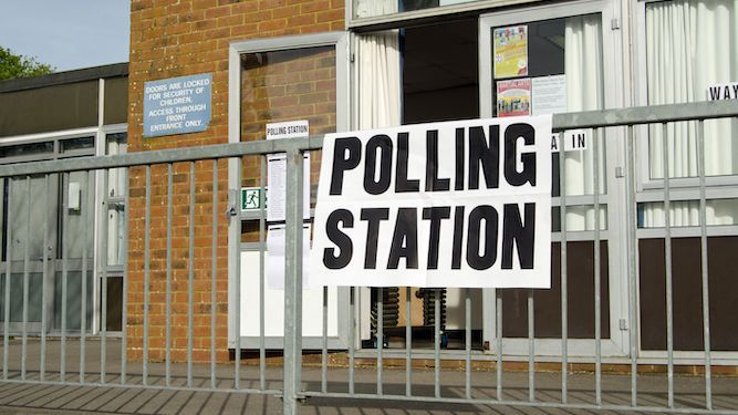 thedailymash's tweet photo. Shock new poll showing millions of dickheads still voting Tory https://t.co/bwwInc0jFM https://t.co/2VzM3ONWvp