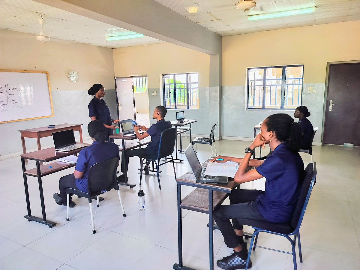 thevaletutorial's tweet photo. 💪 Embrace the new week with determination! At The Vale Tutorial College, we're gearing up to crush goals and excel in the diverse academic programs we offer. Let's make this week a stepping stone toward success! 🚀📚

#ThisIsTVTC #AcademicExcellence #MondayMotivation https://t.co/diXM2goybZ