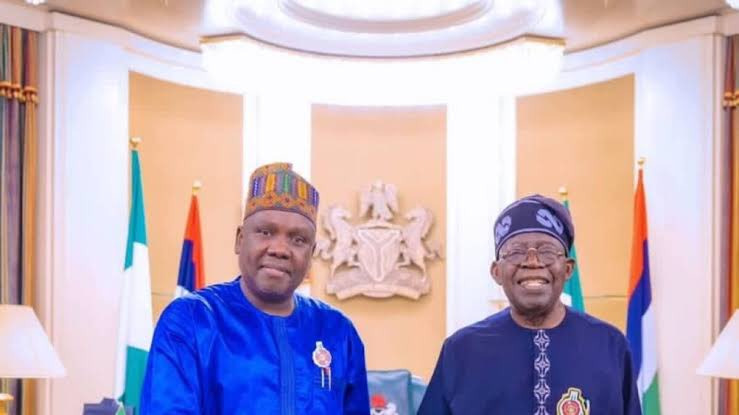 SaharaReporters's tweet photo. Nigerians Are Unfair To Tinubu; I'll Appreciate If He Gives Me Appointment —PDP Chieftain, Daniel Bwala | Sahara Reporters https://t.co/DoS8Ls91GX https://t.co/wQNxws8Zb4