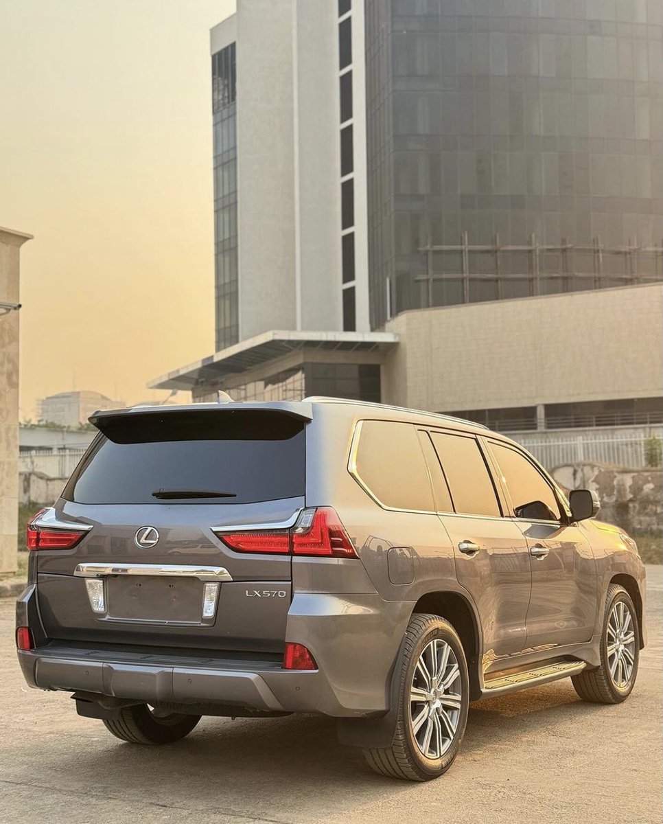 Automall_ng's tweet photo. Foreign used Lexus LX570
2017 model
Duty: paid
Location: Abuja
#sameerah #yahayabello #najibaandhersisters
@__yellows @el_uthmaan @___Bils @chandni_lish @Waspapping_ @aisha_shugaba @Mvnaaa___ @HMujeili @A__yabo @_hafsat_paki @Dee_autoplug @AutosGidi Retweet π https://t.co/3XlSIR6zts