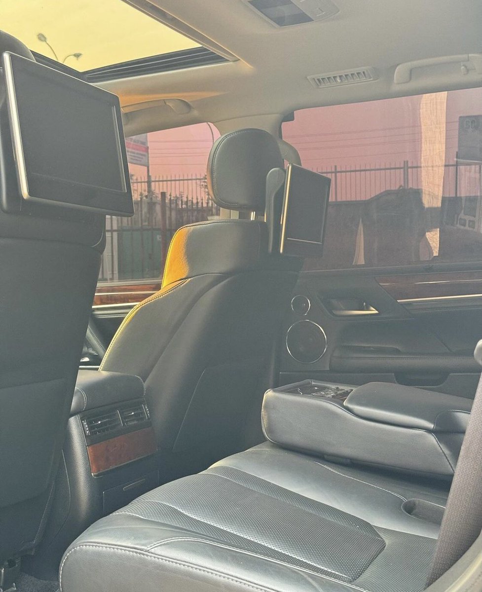 Automall_ng's tweet photo. Foreign used Lexus LX570
2017 model
Duty: paid
Location: Abuja
#sameerah #yahayabello #najibaandhersisters
@__yellows @el_uthmaan @___Bils @chandni_lish @Waspapping_ @aisha_shugaba @Mvnaaa___ @HMujeili @A__yabo @_hafsat_paki @Dee_autoplug @AutosGidi Retweet π https://t.co/3XlSIR6zts