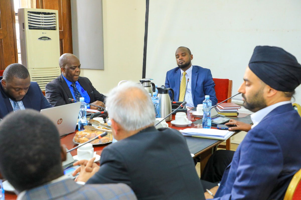 Parliament_Ug's tweet photo. The Committee chaired by Hon @hon_mpaka is processing the bill that seeks to provide for beter development, regulation and promotion of the sugar industry and to provide for the establishment of the Uganda Sugar Industry Stakeholder Council. https://t.co/TitZZVCV1j