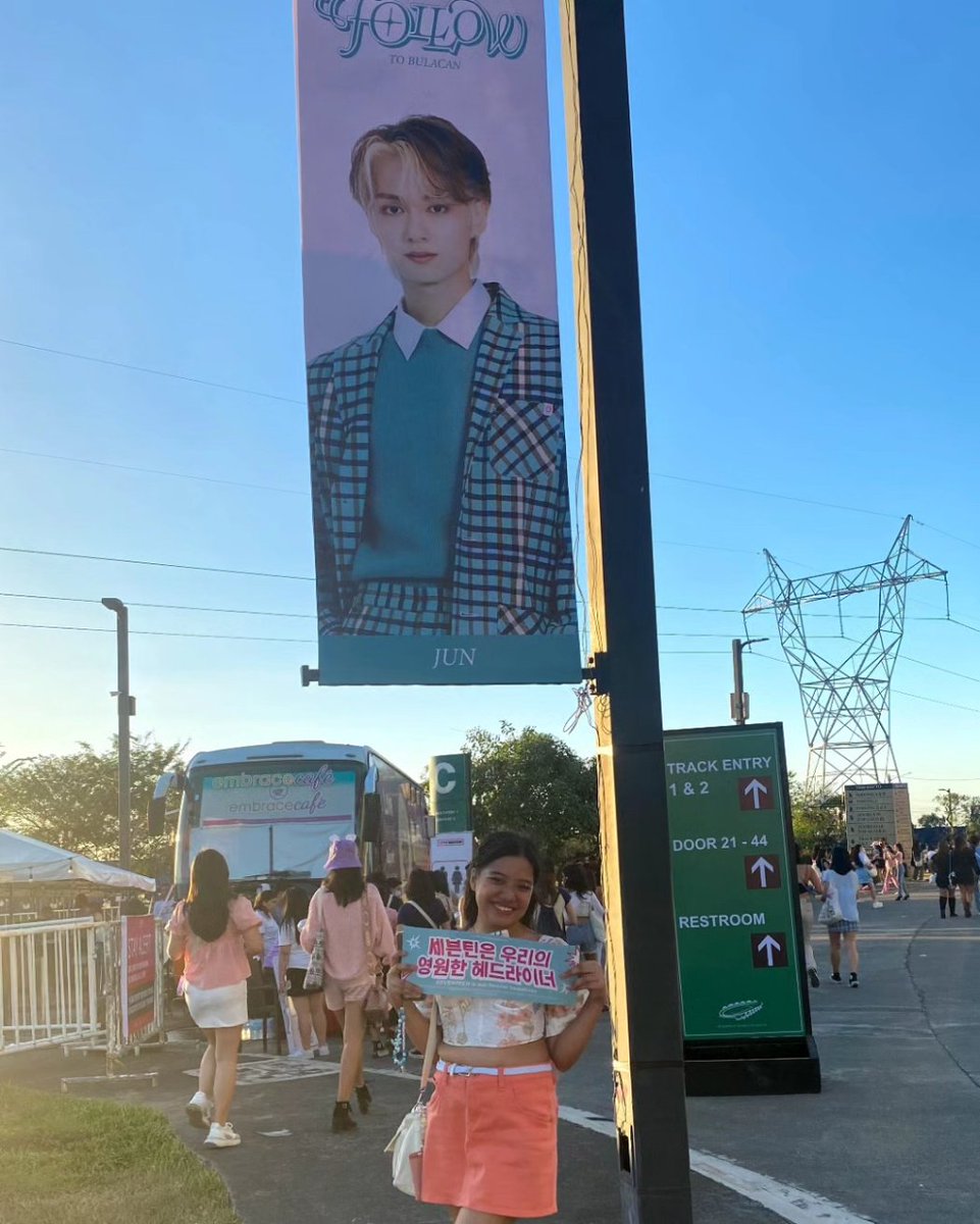 moonujiiii's tweet photo. one day turned into day one💎✨ https://t.co/qHhQLa7Pls