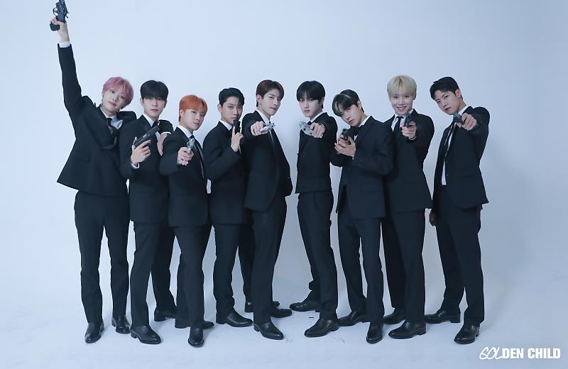golchafeed's tweet photo. #GOLCHA Season's Greeting Behind Naver Update 🪄✨

#GoldenChild #골든차일드
@GoldenChild @Hi_Goldenness https://t.co/Zt9TMLewSA