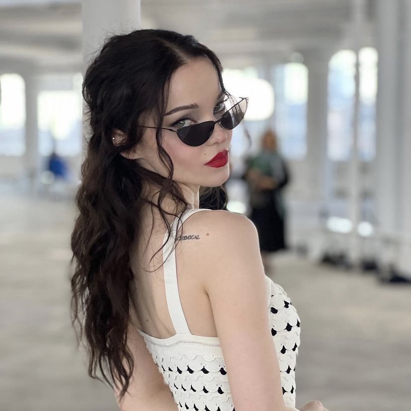 Liv_2Oxoxo's tweet photo. Happy Birthday ANGEL♡

｡ﾟﾟ･｡･ﾟﾟ｡
ﾟ。 I Love You, forever
　ﾟ･｡･

I"m sure that you're songs bring you many successes and much happiness.ᐟ.ᐟ
I hope you have the best birthday🎂♡

@DoveCameron 
#DoveCameron 
#DoveCameronBirthday https://t.co/VaBQMkgffd