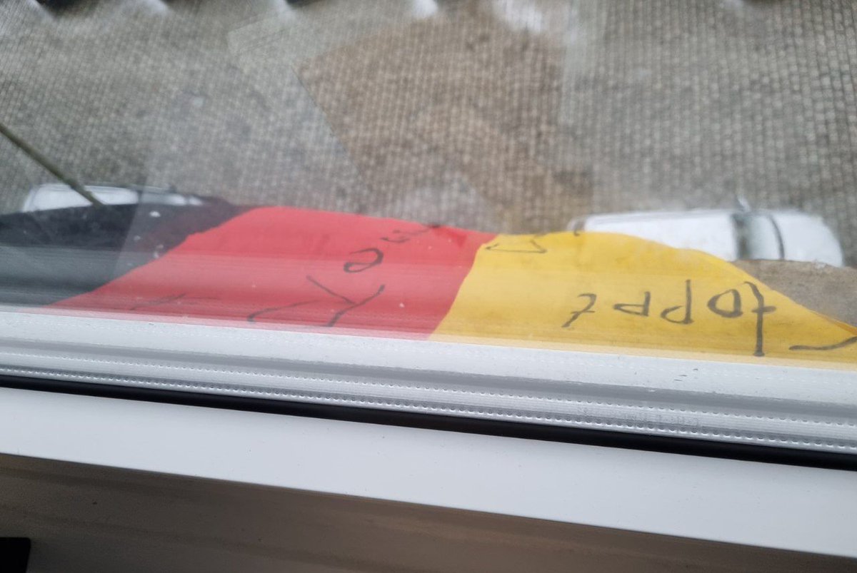 TomoAndic's tweet image. Schöne Grüße,an ALLE Kommunisten.
#Cuxhaven 
#StopptdieAmpel
#Reimigration 
Die Ampel ist das Problem.
🇩🇪❤️