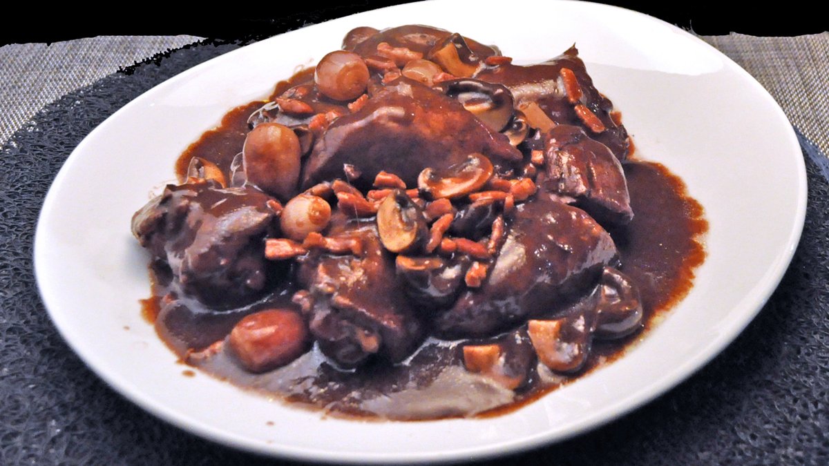 Coq au Vin. Yes, there is a secret to fantastic #coqauvin Its... (in the link) #chicken #redwine #mushrooms #chickenrecipes thymeforcookingblog.com/2024/01/coq-au…