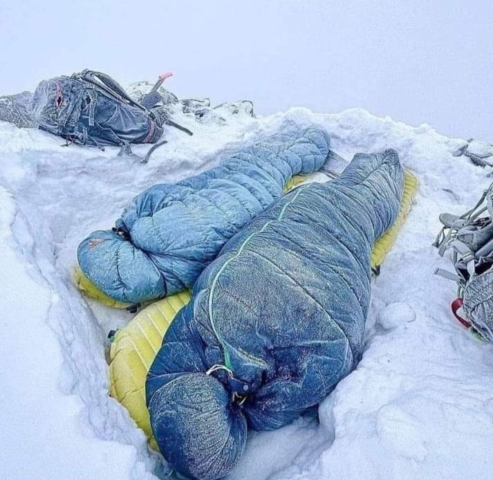 Уулын спорт бас аймаар юм аа. Өндөрт нас барвал ингээд л орхидог юм байна даа.