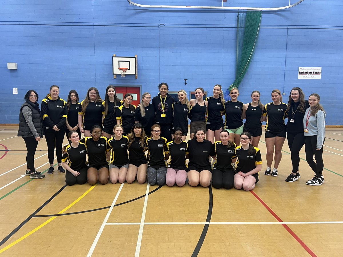 So lucky to have Rhea Dixon, England and Lightning netball player, who is delivering training sessions to our TRC Netball Academy this week! #netball #netballtraining #netballacademy #collegesport #sixthformcollege