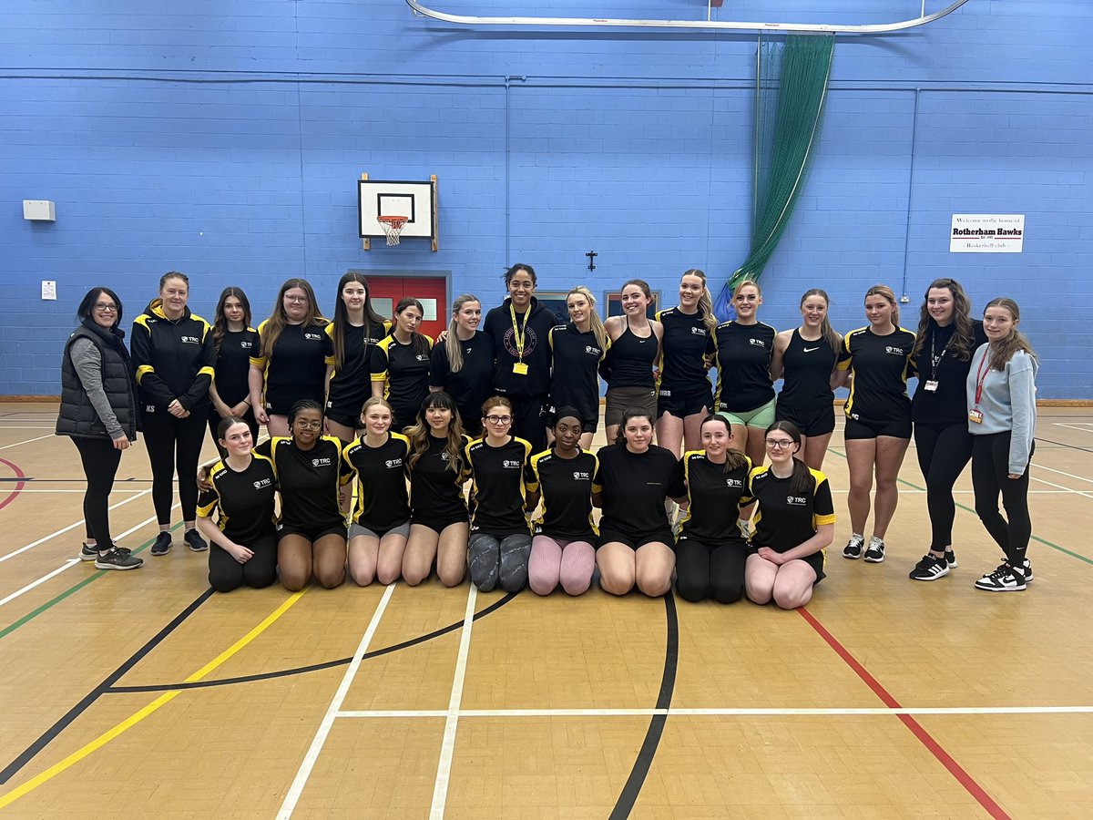 ThomRothCol's tweet image. So lucky to have Rhea Dixon, England and Lightning netball player, who is delivering training sessions to our TRC Netball Academy this week! #netball #netballtraining #netballacademy #collegesport #sixthformcollege