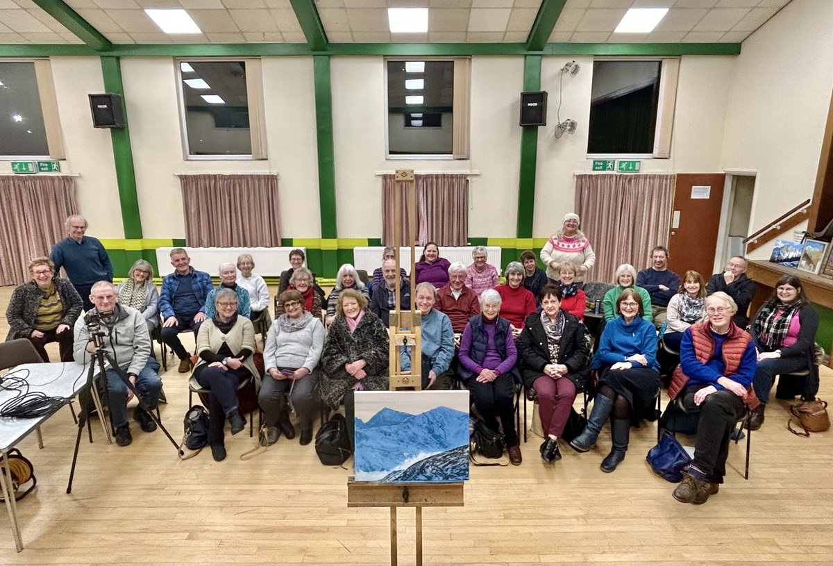 A ‘Winter mountain landscape in oils’ painting demonstration on Friday night for Chesterfield Art Club. A very enjoyable evening and well worth the journey, thanks for the invite & warm welcome. @artpublishing @AandImagazine @The_SAA @PegasusArtShop @ParkerHarrisCo #mountainart
