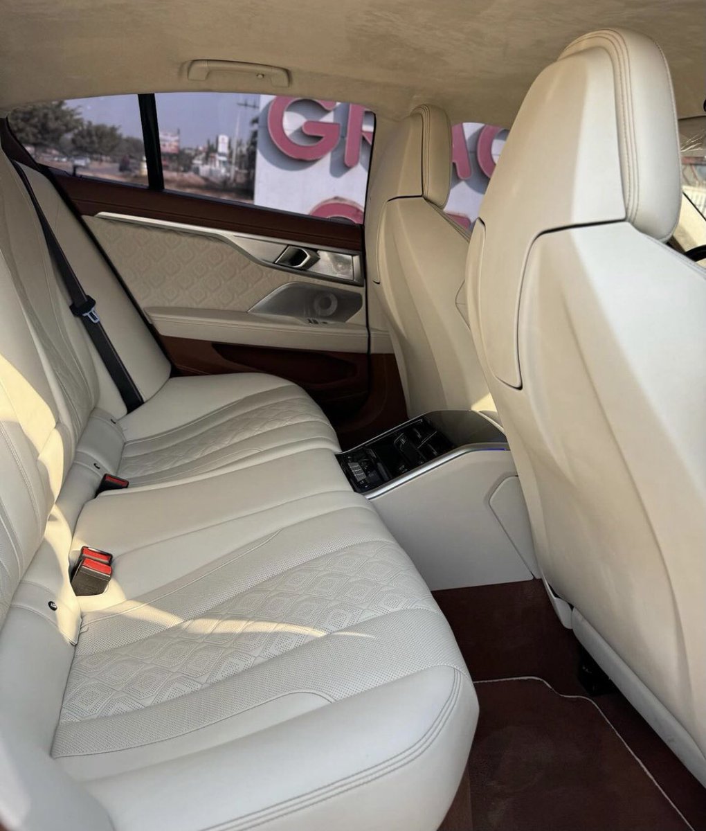 Automall_ng's tweet photo. BMW M8 competition 2022 model
Price:169m
Duty: paid
Location: Abuja
#sundayigboho #NYSC #sameerah #kidnappers
@__yellows @aisha_yaGuda @A__yabo @el_uthmaan @___Bils @moderate_ustaz @Mvnaaa___ @HMujeili @Ummeey_ @_hafsat_paki @the_scholar1 @hayateey1 @saamaccido_ Retweet π https://t.co/2YrVTw3Fru