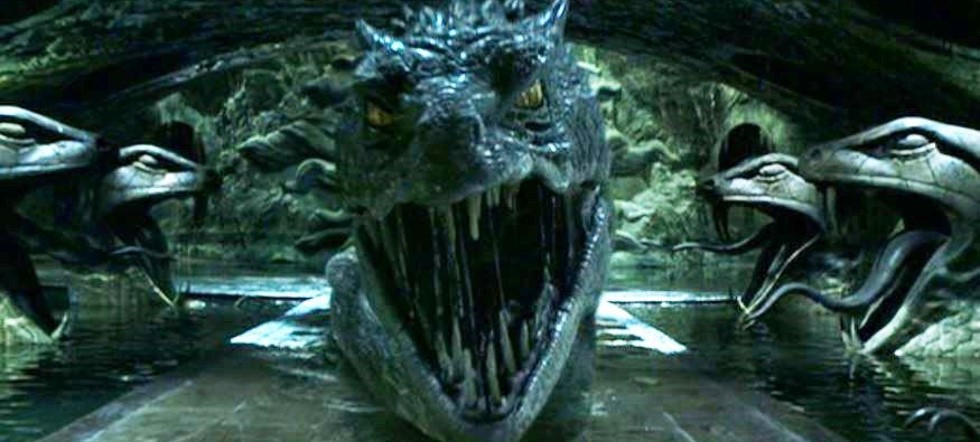 バジリスクもナギニも蛇でもめちゃめちゃ強い蛇でハリポタシリーズで