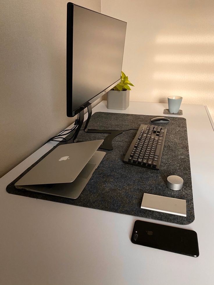 TheLtLab's tweet photo. Coders hideout!! 💥
#devsops https://t.co/m7JHm6L8QU