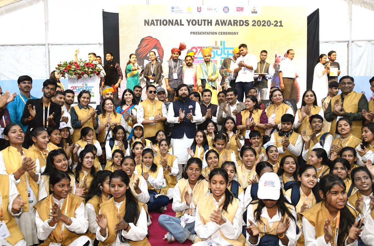 The euphoric atmosphere at the #NationalYouthAwards is hard to miss. The confidence and positivity instilled among our youth by the inspiring words of Hon'ble PM Shri @narendramodi ji are ensuring that they will be the torchbearers in making a #ViksitBharat by 2047.