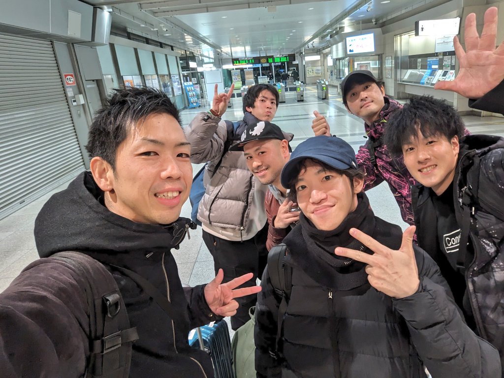 Rei_4A's tweet photo. 📷
・台湾チャンプ＆IJAチャンプのファンスーロン、ファンスーウェイ兄弟。ヤバい技炸裂しまくってました🔥
・文句なしの最強チームでした。顎馬神🏆
・北海道チーム＆森くん＆隼人！みんな大活躍でした！
・今回も来てくれて嬉しかったー！マレーシアのHock兄弟🇲🇾
#静ディア https://t.co/VfPMTw9fys