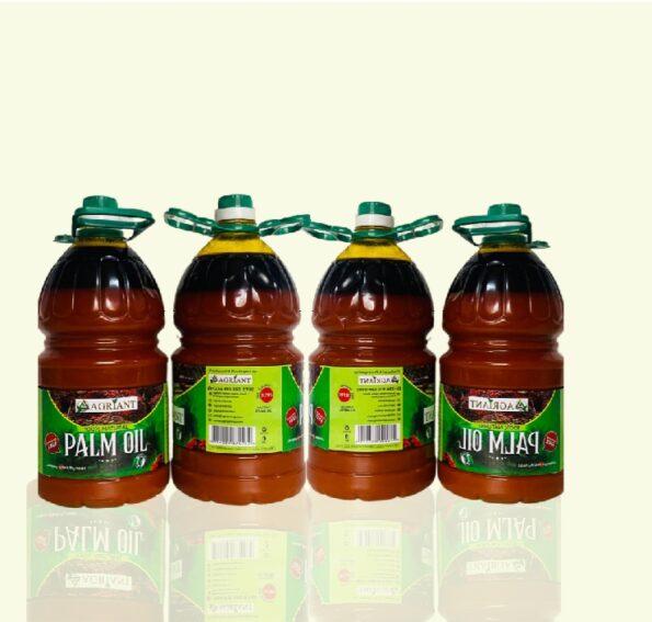 AgriantLimited's tweet photo. @_Debbie_OA @lekhiat Hi @_Debbie_OA 
We at Agriant will love to present to you our Oven dried Catfish and Red oil to spice up your kitchen and continue cooking for your husband.   No gree for any office colleague https://t.co/z9AElCVLih