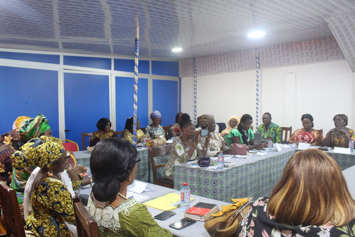 wildaf_togo's tweet photo. Des conseillères municipales du #Togo renforcer sur le leadership politique par notre structure. Une activité exécutée sur le projet #PPDE financé par l'#UnionEuropea . https://t.co/mxuJxNLYF3