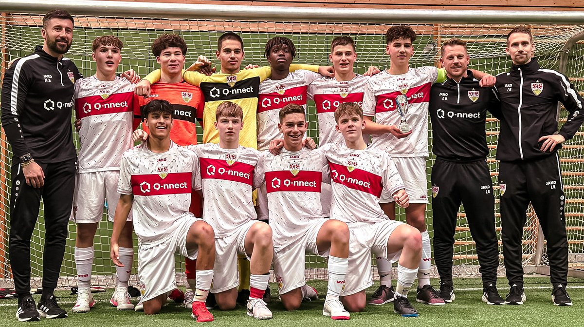 jungundwild's tweet photo. 3️⃣ x Platz 1️⃣❗️🏆

#VfBU13: Erster beim Hartmut Layer Cup in Ilshofen!
#VfBU11: Gewinner des Bundesliga-Cups in Spraitbach!
#VfBU16: Sieger des Turniers in Wieseck, Enis Redzepi wurde zum besten Spieler des Turniers gewählt! 👏

Ganz stark, Jungs! 🔥⚪️🔴

#jungundwild https://t.co/RaE4JMN0Qe