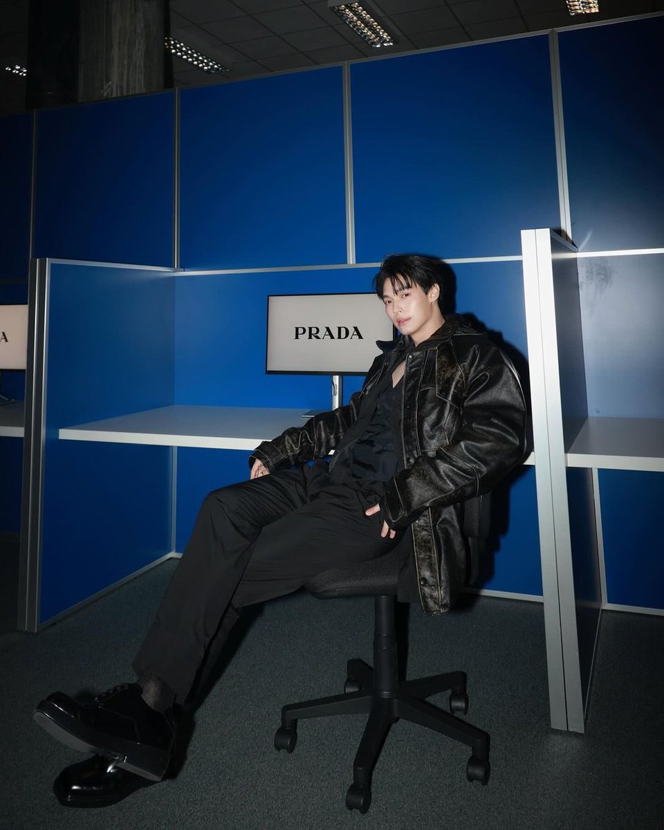 ปลื้มจริงงงง ลุคเมื่อคืนนี้😭

WIN BA PRADA MFW24 
#PradaFW24xWIN
#PradaFW24 #Prada <a href="/Prada/">PRADA</a>
#winmetawin <a href="/winmetawin/">Winmetawin</a>