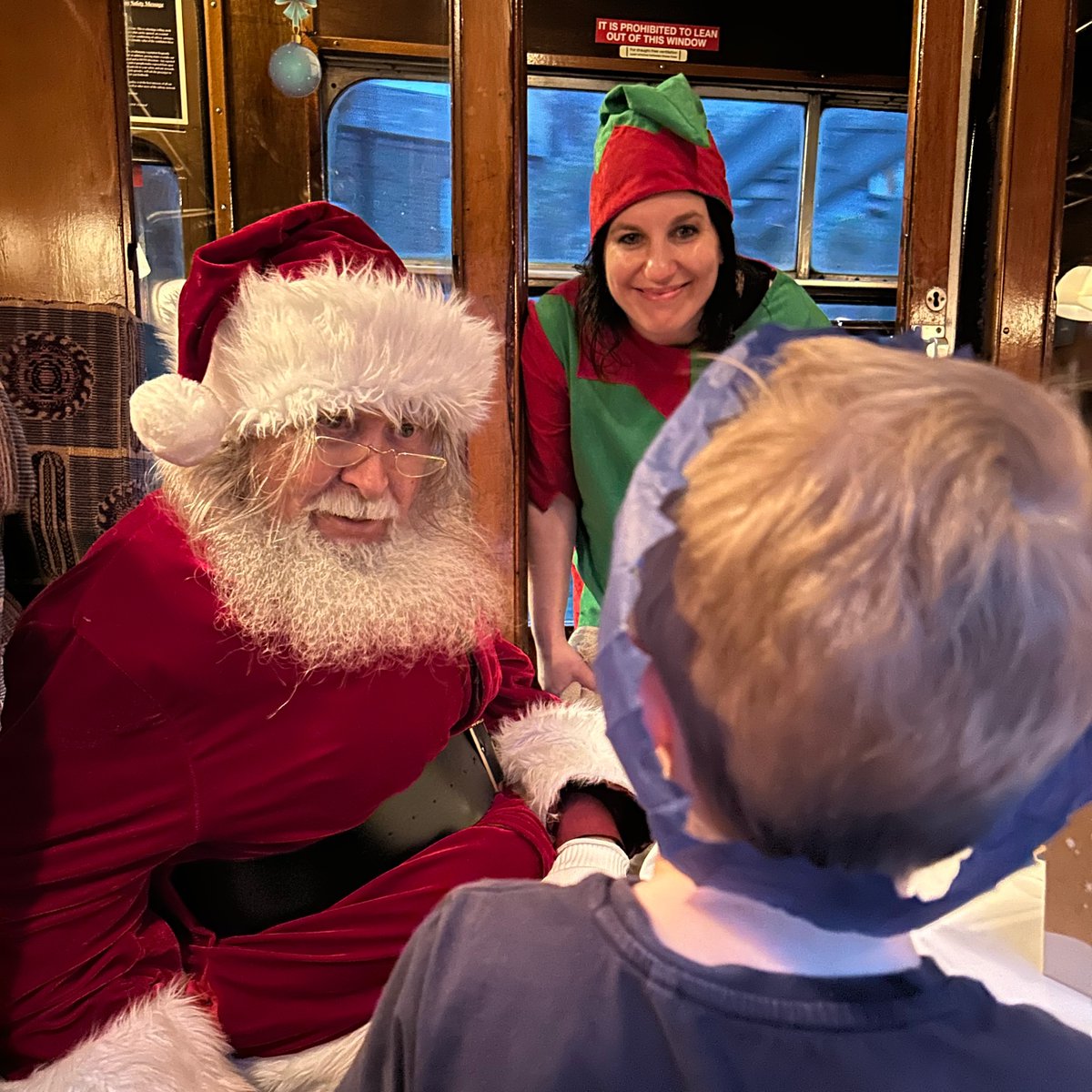 Steam_Dreams's tweet photo. Cast away the Monday blues while we revisit enchanting moments onboard The Santa Steam Express. ✨

Share your favourite memory from a Santa Steam Express journey below. 🚂

#steamdreams #bluemonday #santasteamexpress #steamtrain https://t.co/eCJEwKISnk