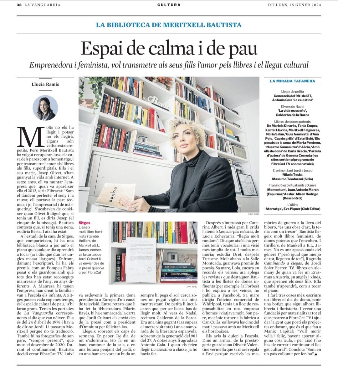 txellbq's tweet image. Avui obro la meva biblioteca a @LaVanguardia " igual que menjo de tot, llegeixo de tot" 📕
Gràcies @lluciaramis per entrar a conèixer el meu espai de calma i de pau.