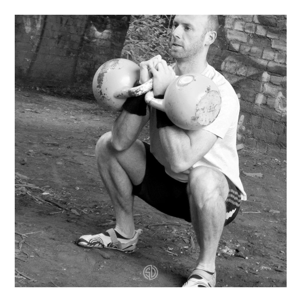 SteveDawsonCKT's tweet image. “Take a close look at a squat, barbell, or bodyweight-it makes no difference. Both the quadriceps &amp;amp; the hamstrings are working toward the common goal of standing up. The quads are extending the knees, the hammies are extending the hips.” - Pavel Tsatsouline
#stevedawsontraining