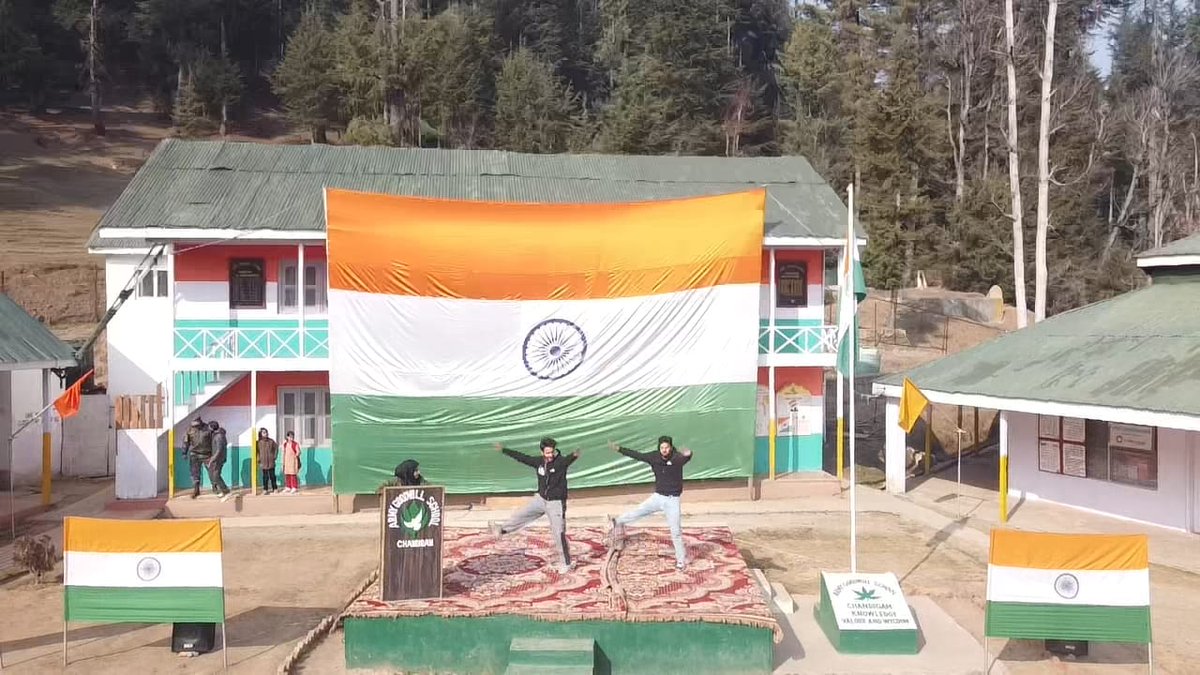 Army Day Celebrated at AGS, Chandigam.
#IndianArmy
#ArmyDayCelebration
#JaiHind
#Patriots
#SaluteToSoldiers
#UnityInDiversity
#TheGreatestOfAllTime 
#HappySankranthi 
#Lions 
@adgpi @ChinarcorpsIA 
@LageRahoKashmir @SongsOfChinar 
@NorthernComd_IA 
@RadioChinar