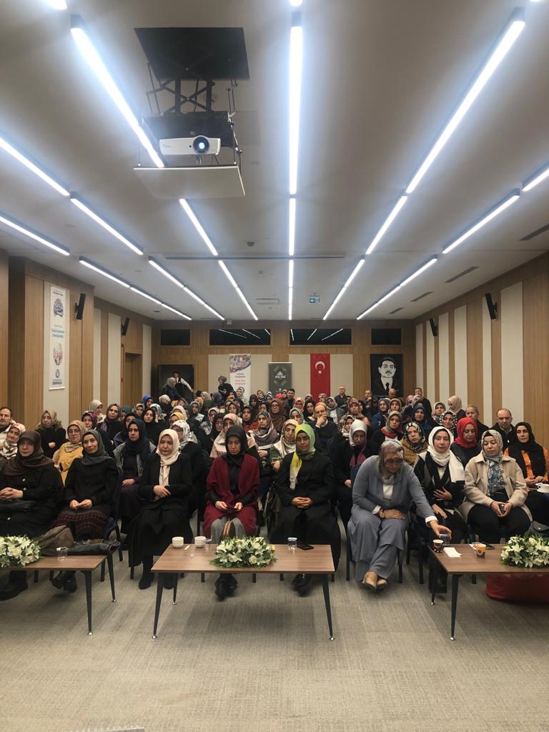 CevherTimur's tweet photo. Büyük Buluşma'nın son gününde @28Subat_OgDer yönetimi olarak dernek başkanı @emineilyas1 başkanlığında dernek üyelerimiz ile bir araya gelerek istişare toplantısı yaptık.
Hayırlara vesile olsun.
@msinanselcuk
@gulhnkuyucevher 
@mehmet__senn 
@FaziletSen1 @oznur_978 
@ryhnygt1 https://t.co/cvpCS6nzQM