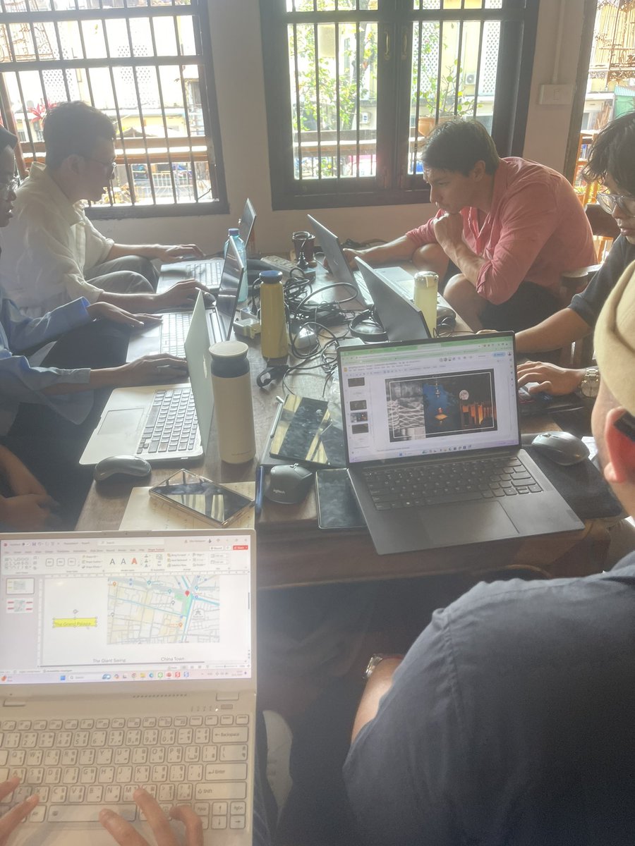 configlight's tweet image. Day 4 Social Lighting Workshop and the groups finalise presentations and designs to present tonight to the Governor of Bangkok @LSEnews @LUCIassociation @LightFollowsBeh #sociallighting #bangkoksociallighting #lightingandurbandesign