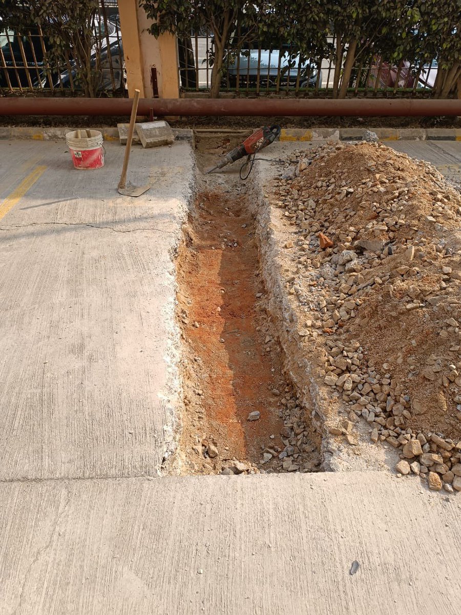 dhirajk81's tweet photo. @nsingh4711 @CeoNoida @myogioffice @PankajSingh_in @maheshsharmaBJP @myogioffice height of corruption, OC given by authority without checking firefighting safety, no compliance check on electricity panel meter installed on wall along with water pipes, no checks in registry builder getting flats registry on his own dictatorships.@Divine_Buyers https://t.co/ETQRUa2qcE
