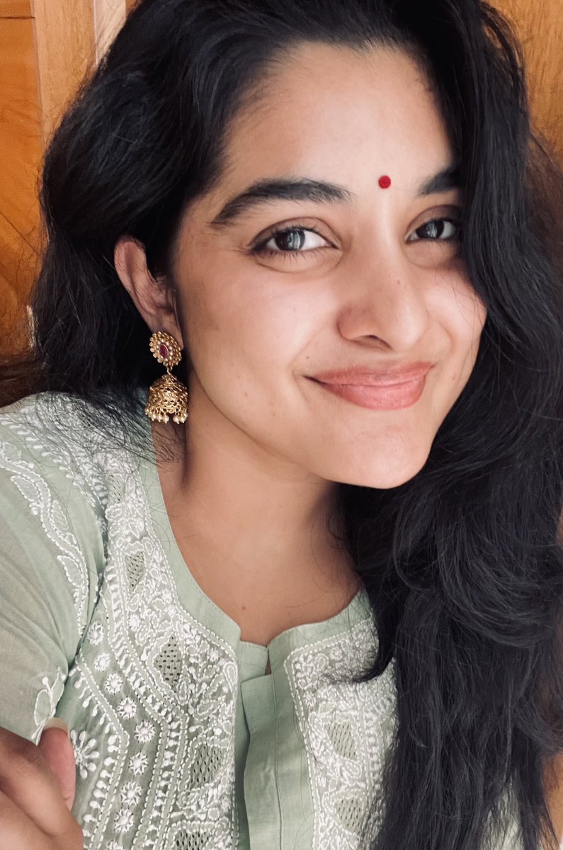 i_nivethathomas tweet picture