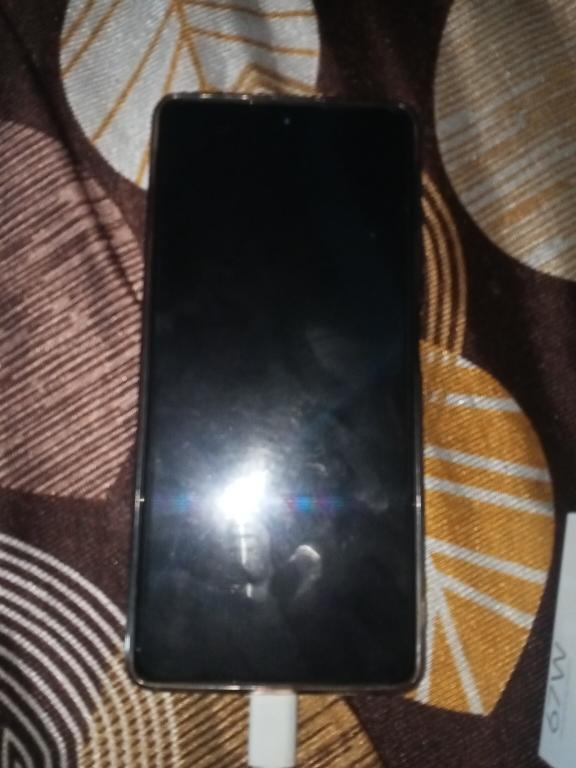 rehannraza's tweet photo. I recently bought a Poco F5 and it was running pretty fine till today. The phone was on 1% battery while i was using it and it switched off. After that i tried to charge it, but there seems to be no response. I've tried different charging cables and power outlets without success. https://t.co/IilXibOUtu
