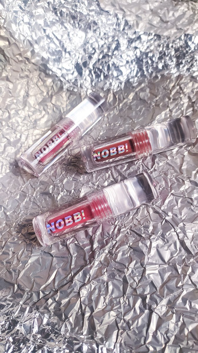 kireiidatte__'s tweet photo. Literally powder texture!

Jadi ini tuh Powdery Lip Creamnya Nobb cosmetics
Yg tekstur awalnya tuh powder, dan begitu di apply beneran jadi se-creamy itu dan minim gumpalan banget juga ngga berasa bikin bibir kering https://t.co/URPYHZN7LB