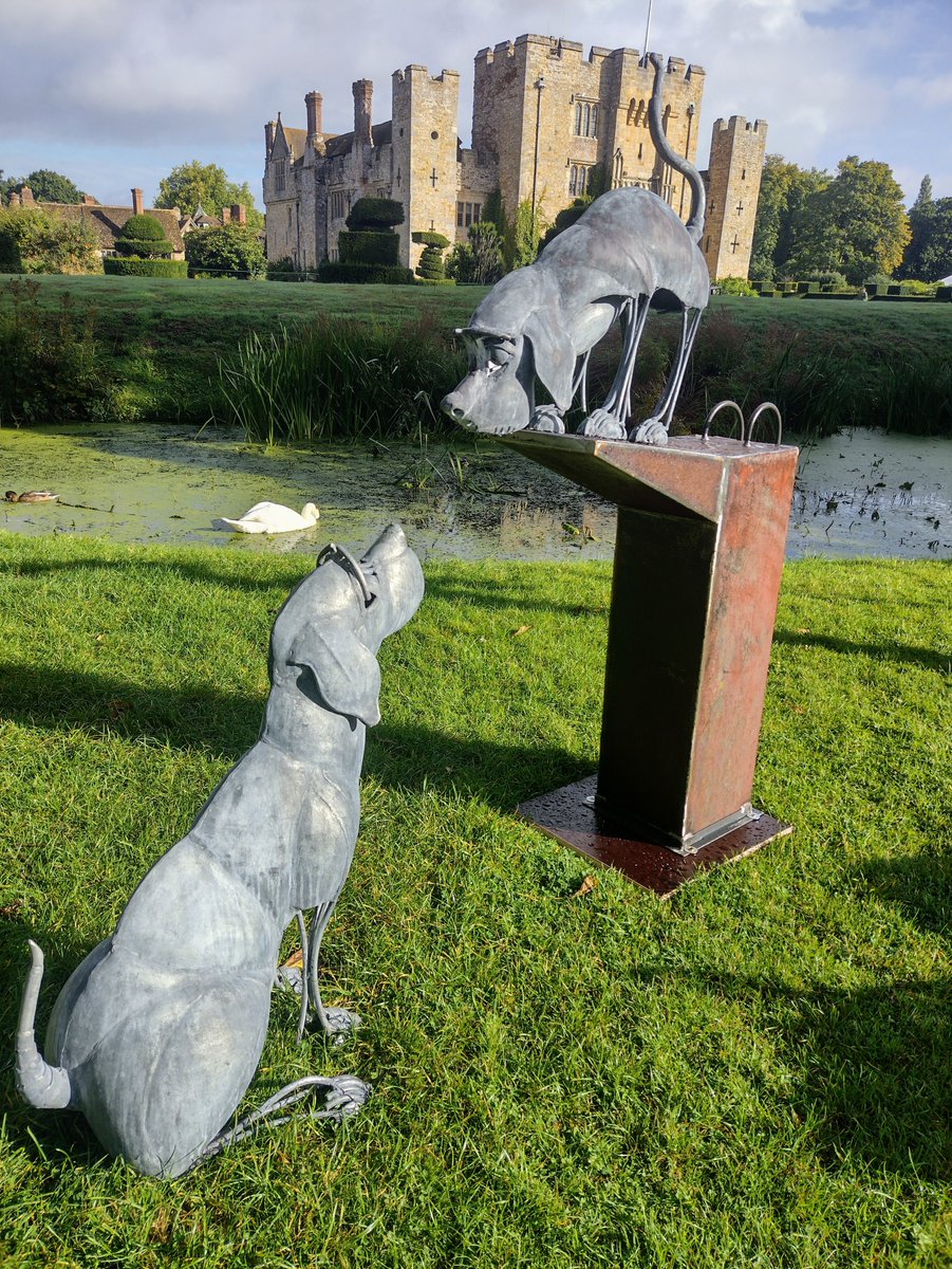 Today we’re featuring metal sculptor, Duncan Thurlby  known for his metal sculptures of animals and more. Don’t miss him at our next events at @RHSWisley (2-6 May) and at @hevercastle (16-19 May). #MakerMonday #MondayMaker