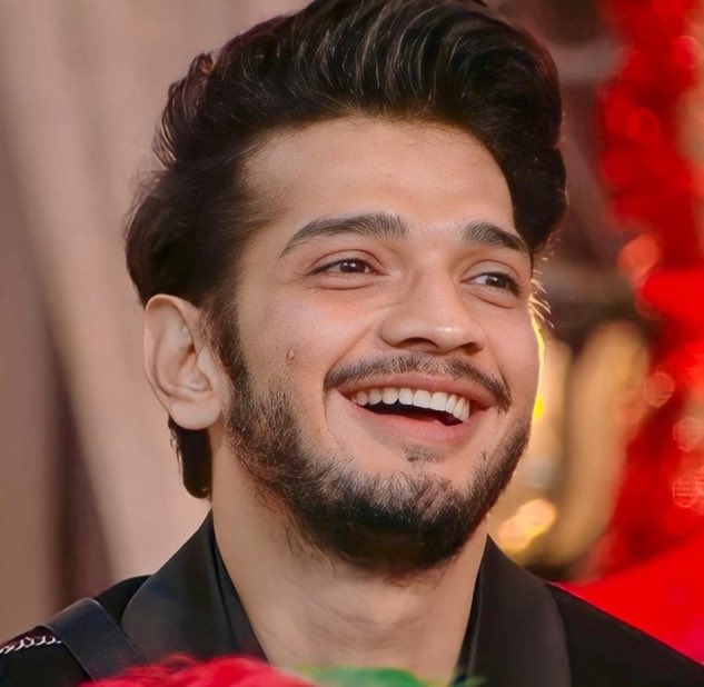 BiggBossWale19's tweet photo. !! Final Battle !!

Let's End The Debate
Who's going to lift the 🏆

Like for #MunawarFaruqui 
Rt for #AbhishekKumar

#BiggBoss17 #BB17 
RT                                          LIKE https://t.co/mnfPr8pwRM