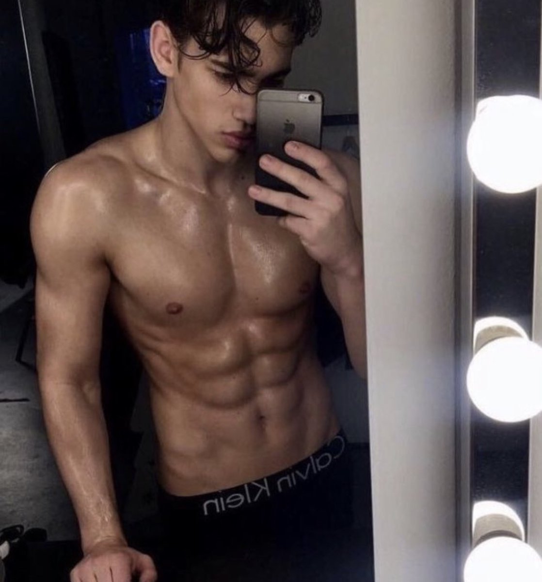 BOTTOMBOY (@gobottomboy) on Twitter photo 