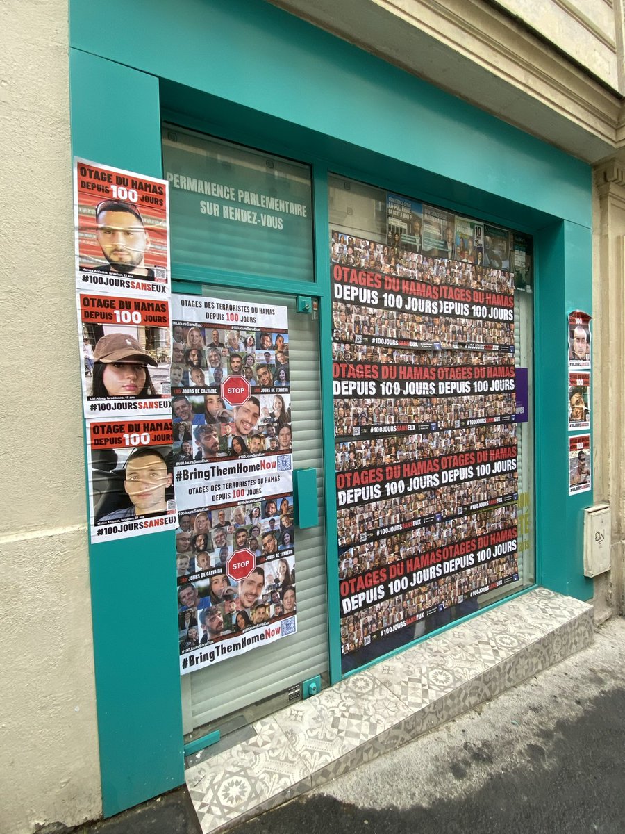 CaronAymericoff's tweet photo. Permanence à nouveau dégradée ce matin.
Et intimidation en photo venue d’Israël.
Les insultes et menaces continuent aussi à pleuvoir, parce que je dénonce les massacres en cours à Gaza et que je demande un cessez-le-feu.

Autre point notable : @lemondefr et @libe ont refusé en fin de semaine dernière de publier la tribune dans laquelle je demandais, en tant que député de Paris, ville qui accueille les prochains JO, que le CIO sanctionne Israël comme il a choisi de sanctionner la Russie. Aucune raison valable invoquée pour ce refus de publication et aucune discussion possible.

Il est temps que la diplomatie et la presse françaises acceptent d’adopter le point de vue de la justice internationale et de la paix indispensable. Leur silence et leur parti pris font des dégâts.