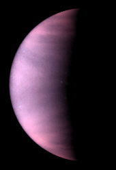 owl_astro's tweet photo. Nuestro Lucero del Alba tarda unos 225 días terrestres en realizar su movimiento de traslación alrededor del Sol, mientras que tarda unos 243 días terrestres en completar su rotación, es decir, los días son mas largos que los años en Venus #unpocodeastro https://t.co/E71AEeICUo https://t.co/V7aV4B3sAv