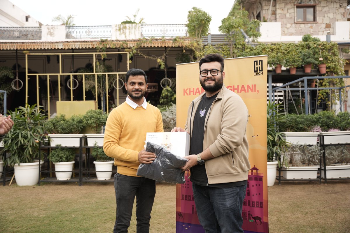 ExploreHONOR's tweet photo. Jaipur, where every corner echoed with thrilling conversations that turned into cherished memories!
Heartfelt gratitude to our Jaipur tribe for making the day truly extraordinary. π«ΆπΌ
#HTechMeetnGreet #Jaipur #HONOR90 #ShareYourVibe https://t.co/JX5qwgUpFJ
