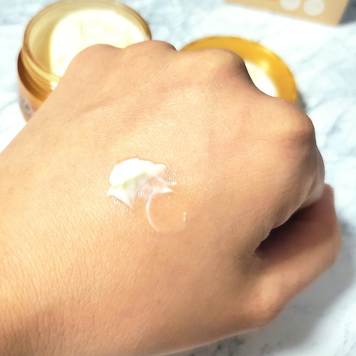 watashizm's tweet photo. コエタスのモニターキャンペーンでもらった「Donacoリンクルリペアクリーム」についてのレビューです。
「国産琥珀」抽出物が配合された濃厚なクリーム💕
大好き過ぎてスキンケアの最後に使って、さらに寝る前にも塗ってる🤭
#コエタス #PR
#Donaco #琥珀エキス #国産琥珀
続く↓↓↓ https://t.co/diBtU76NfQ