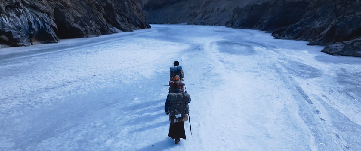¿Has visto ya esta aventura de supervivencia en el Himalaya?

🎬 #ValleDeSombras, dirigida por Salvador Calvo (#Adú), ya está en cines.