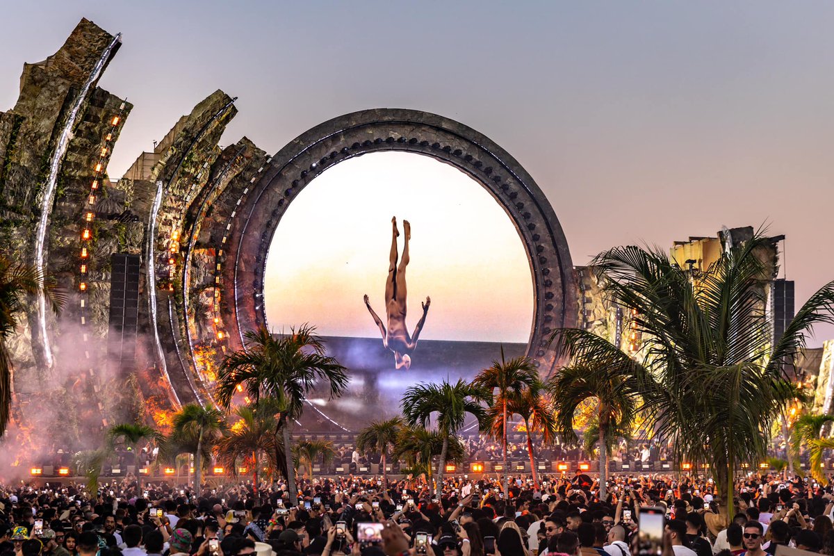Guettapen's tweet photo. 🔴 Le label Afterlife annonce une date à Paris la Défense Arena

CECI N'EST PAS UNE BLAGUE ! Le célèbre label créé par @TaleOfUs investira la capitale française et la plus grande salle de concert d'Europe le samedi 13 avril prochain 🥰 https://t.co/aW0opxMbbA